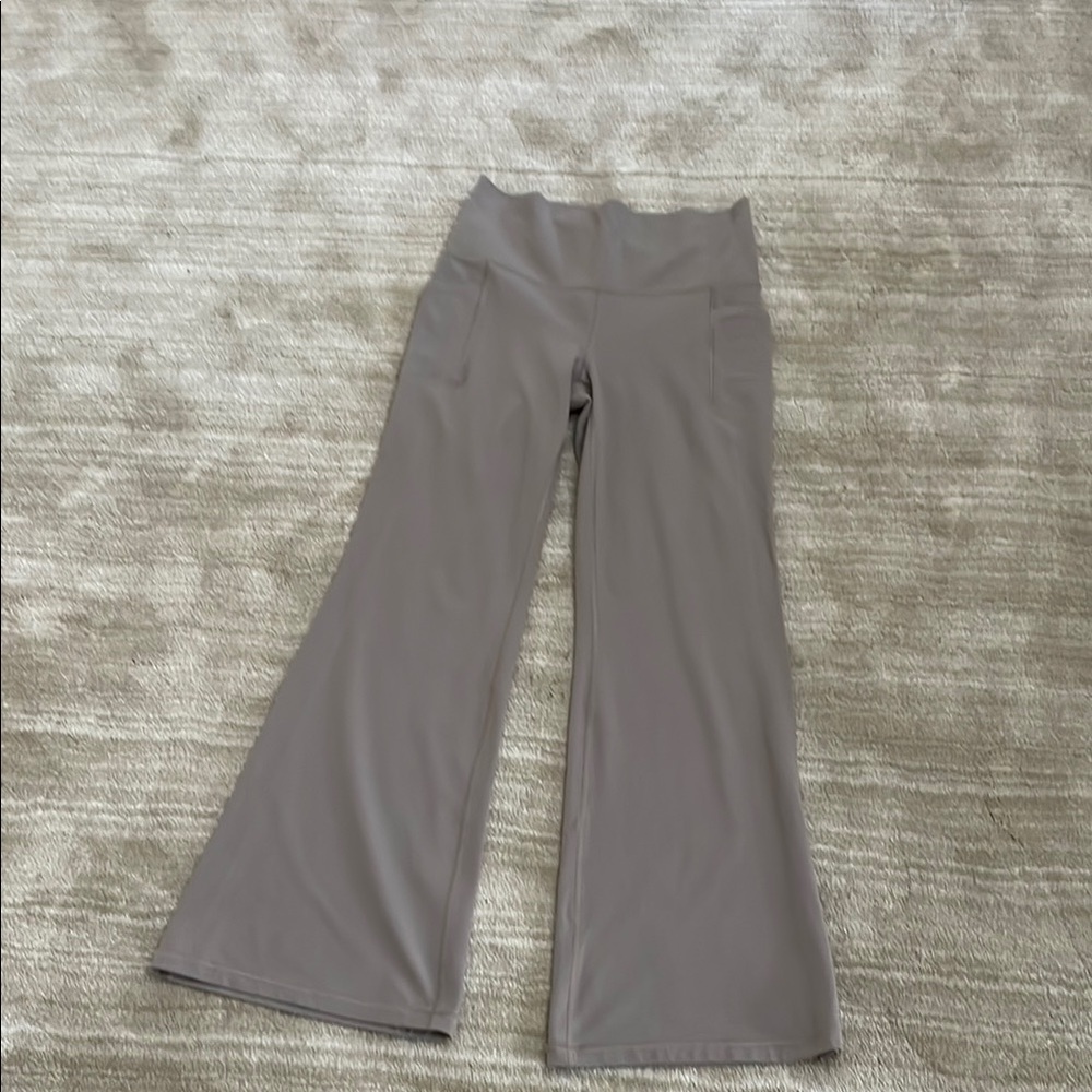 Athleta taupe yoga pants